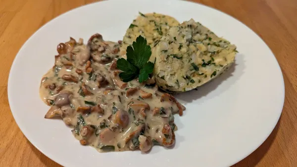 Eierschwammerlsauce