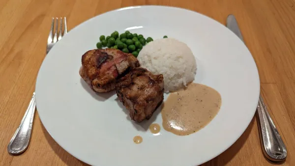 Schweinemedaillons in Speck